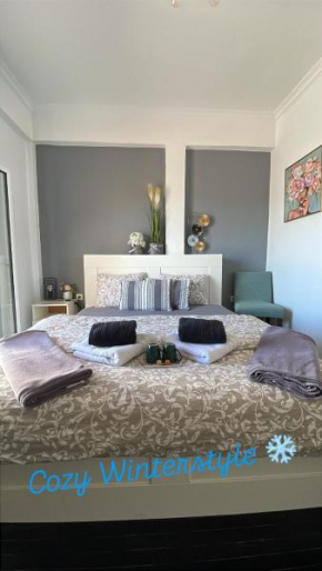 Small Oasis-Über den Dächern von Athen